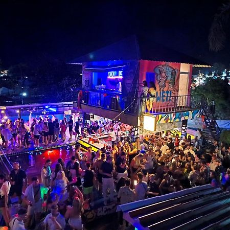 Wet! A Pool Party Hostel By Wild & Wandering Haad Rin Eksteriør bilde
