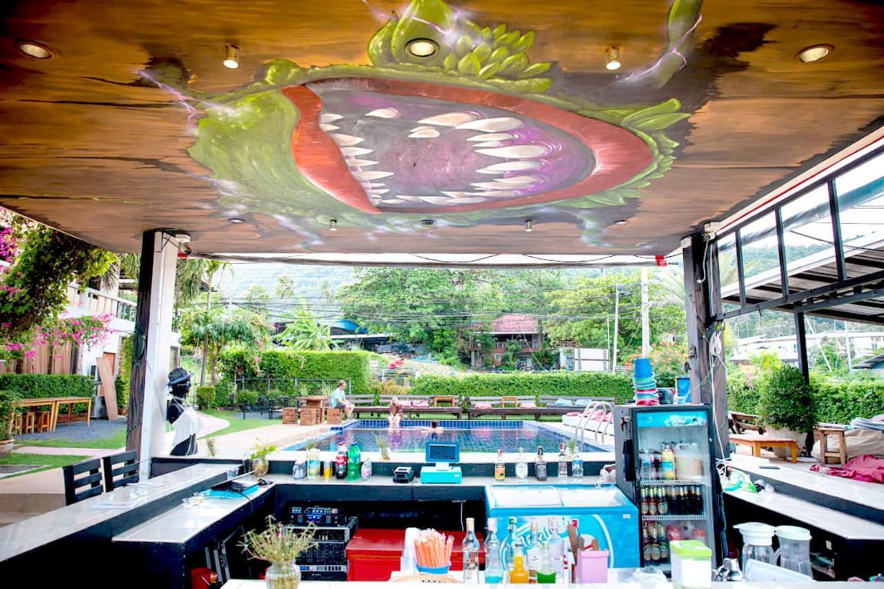 Wet! A Pool Party Hostel By Wild & Wandering Haad Rin Eksteriør bilde
