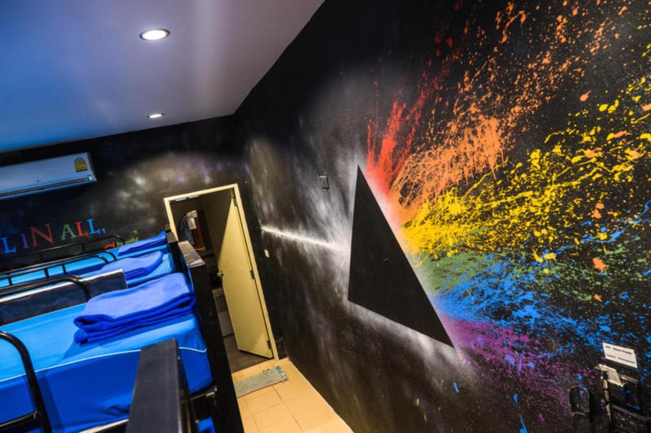Wet! A Pool Party Hostel By Wild & Wandering Haad Rin Eksteriør bilde