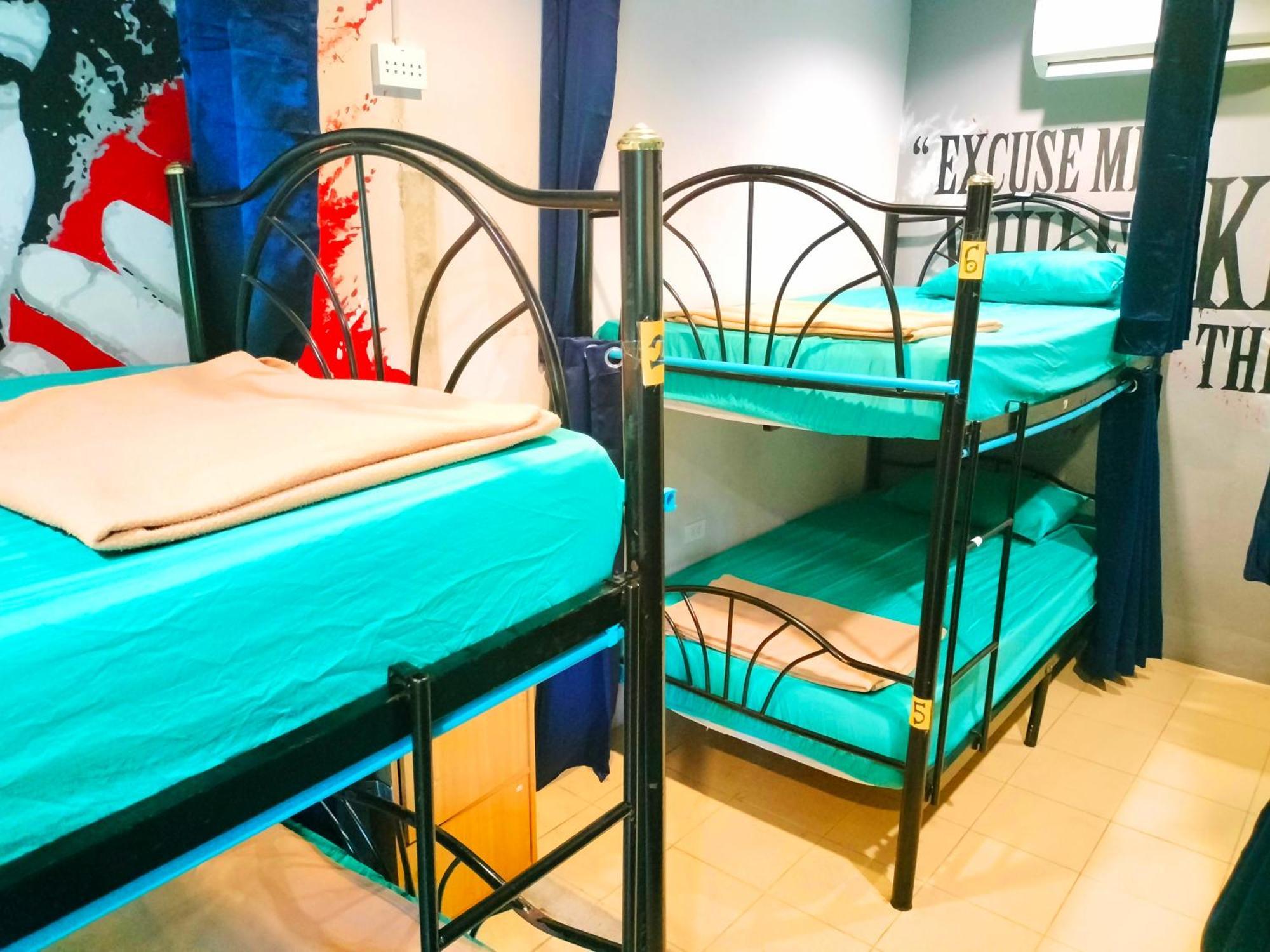 Wet! A Pool Party Hostel By Wild & Wandering Haad Rin Eksteriør bilde